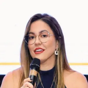 Dra. Ana Paula Mello 