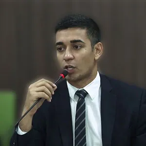 Dr. Tiago Cordeiro de Oliveira 